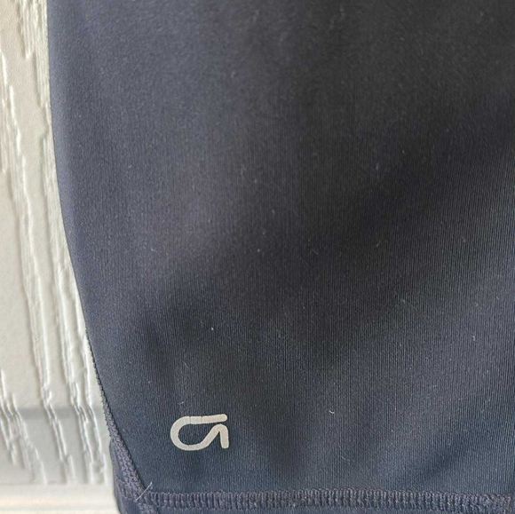 GAP Fit Women's Compression Leggings Medium - Picture 4 of 7